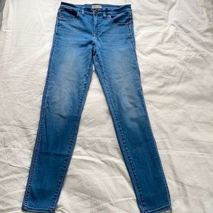Madewell Tall 10” High Rise Skinny jeans.
